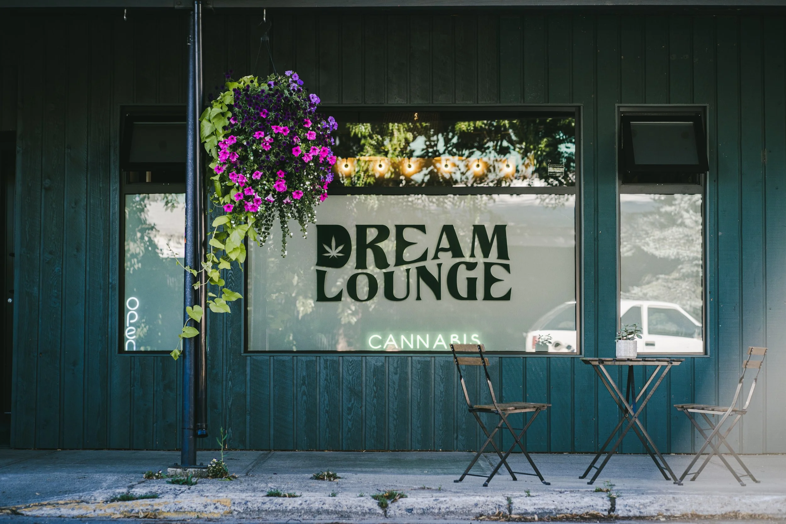 Dream Lounge - Revelstoke's Green Lounge