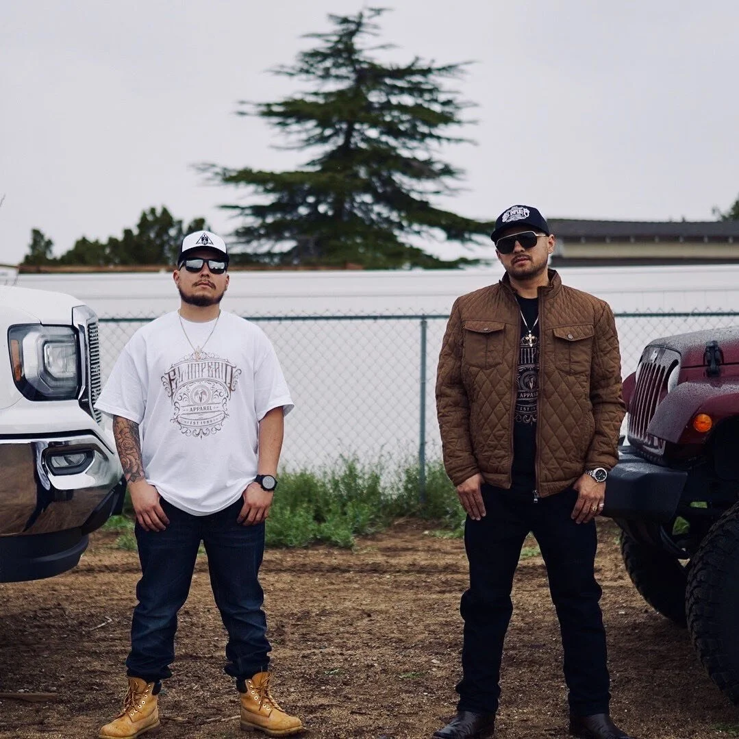 LOS DOS CARNALES ! ⚔️
&bull;
www.elimperioapparel.com 💻 
&bull;
#ElImperio #ElImperioApparel #ElImperioClothing #Clothing #Hats #Snapbacks #PakasVerdes #Apparel #ClikaShit #Paranderos #Corridos #OjosTumbados #ArmasLargas #ArmasCortas #Ropa #Canamx3 