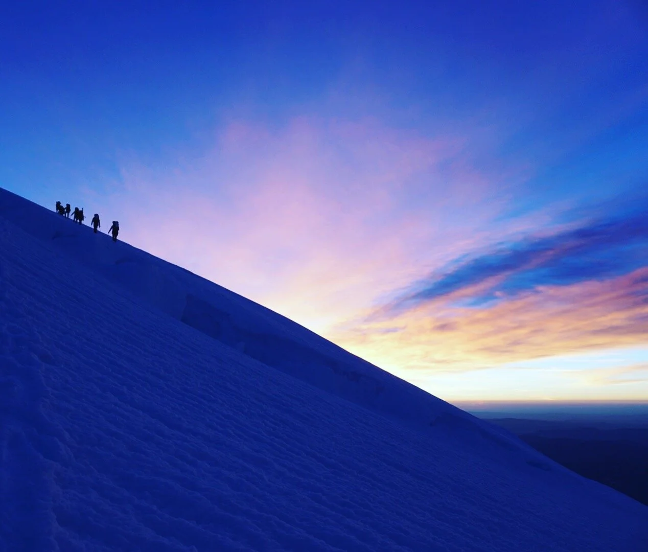 Summit Shoulder Sunrise - Mount Rainier, Kautz