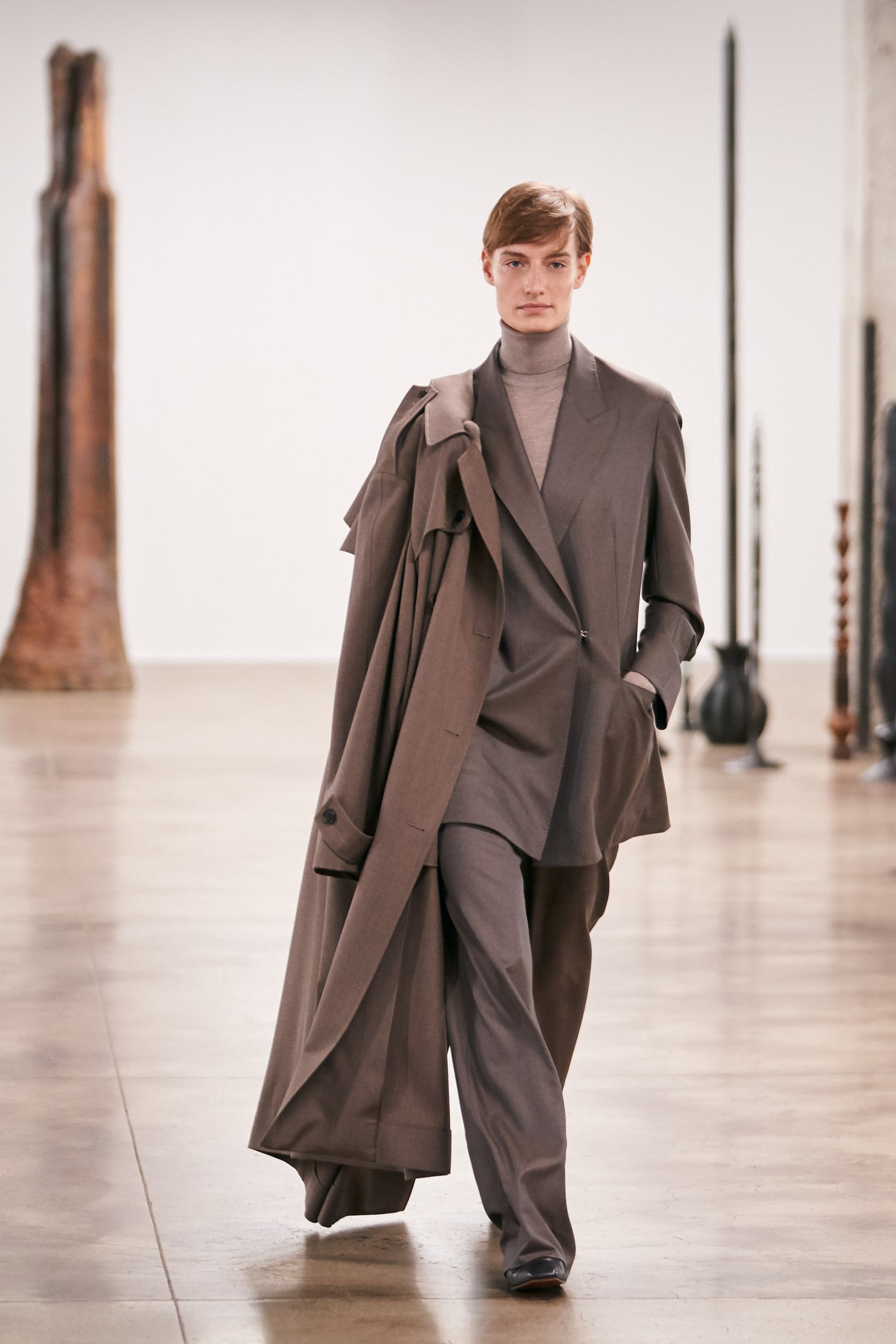 1581439752345305-TheRowFall2020_LOfficiel_2.jpg