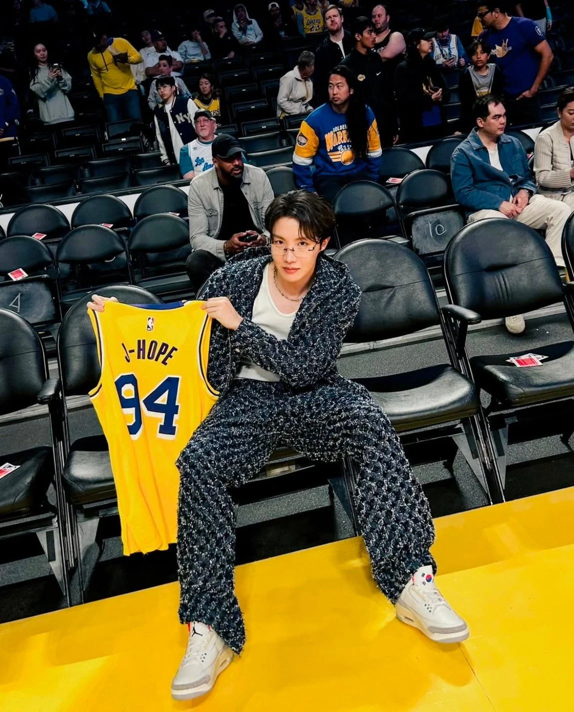 jhope_1.jpeg