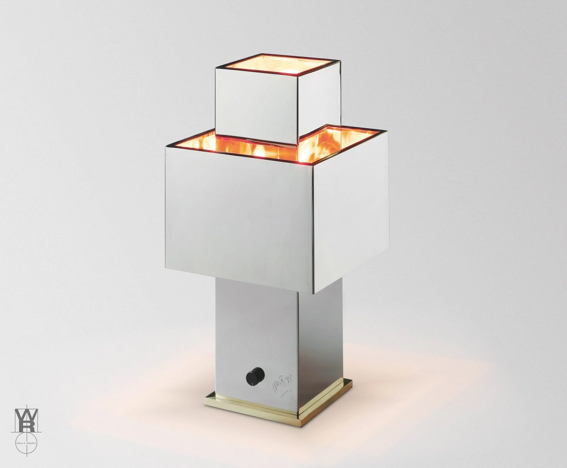 willy rizzo love lamp