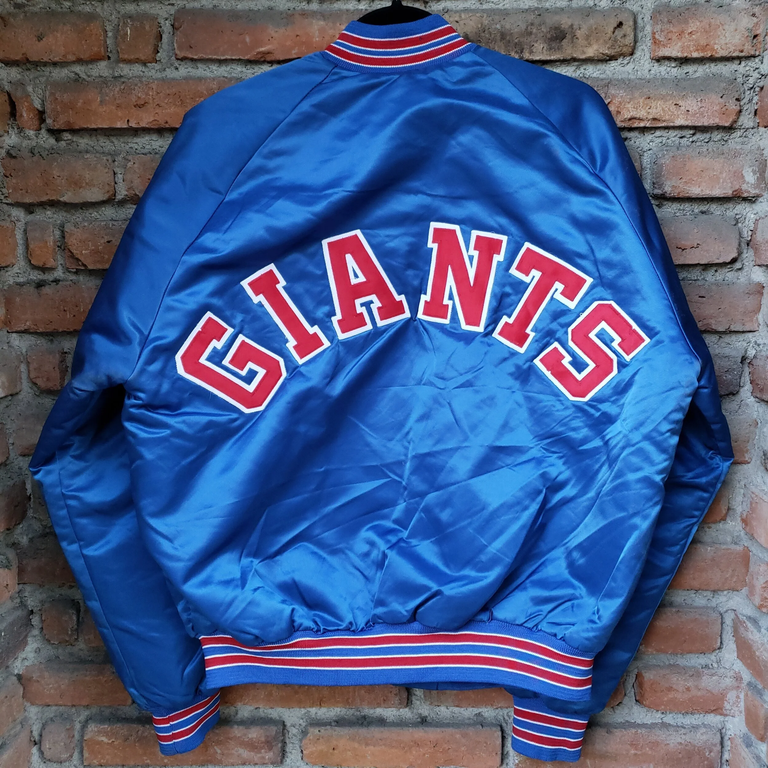 Varsity+Jacket+Giants+VENDIDA+detalle+atrás.jpg