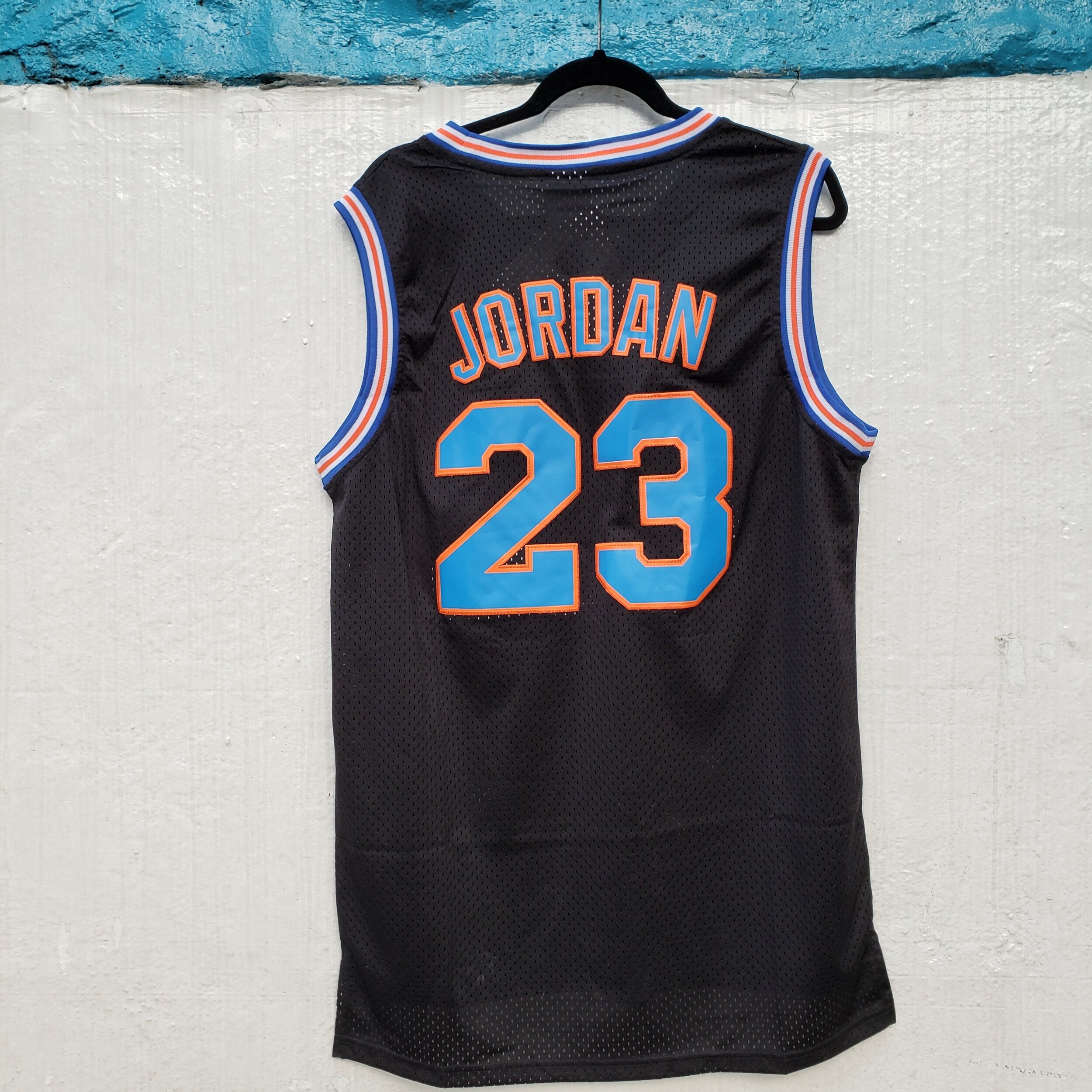 Jersey+Tune+Squad+_VENDIDO_+detalle+Jordan23.jpg