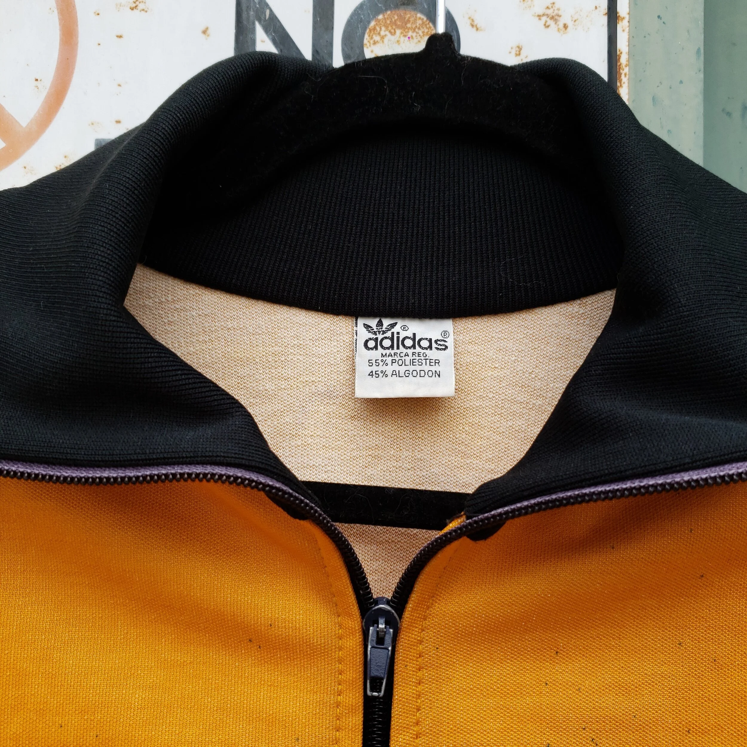 148+Sudadera+Adidas+Y_B_VENDIDA_+detalle+cuello.jpg