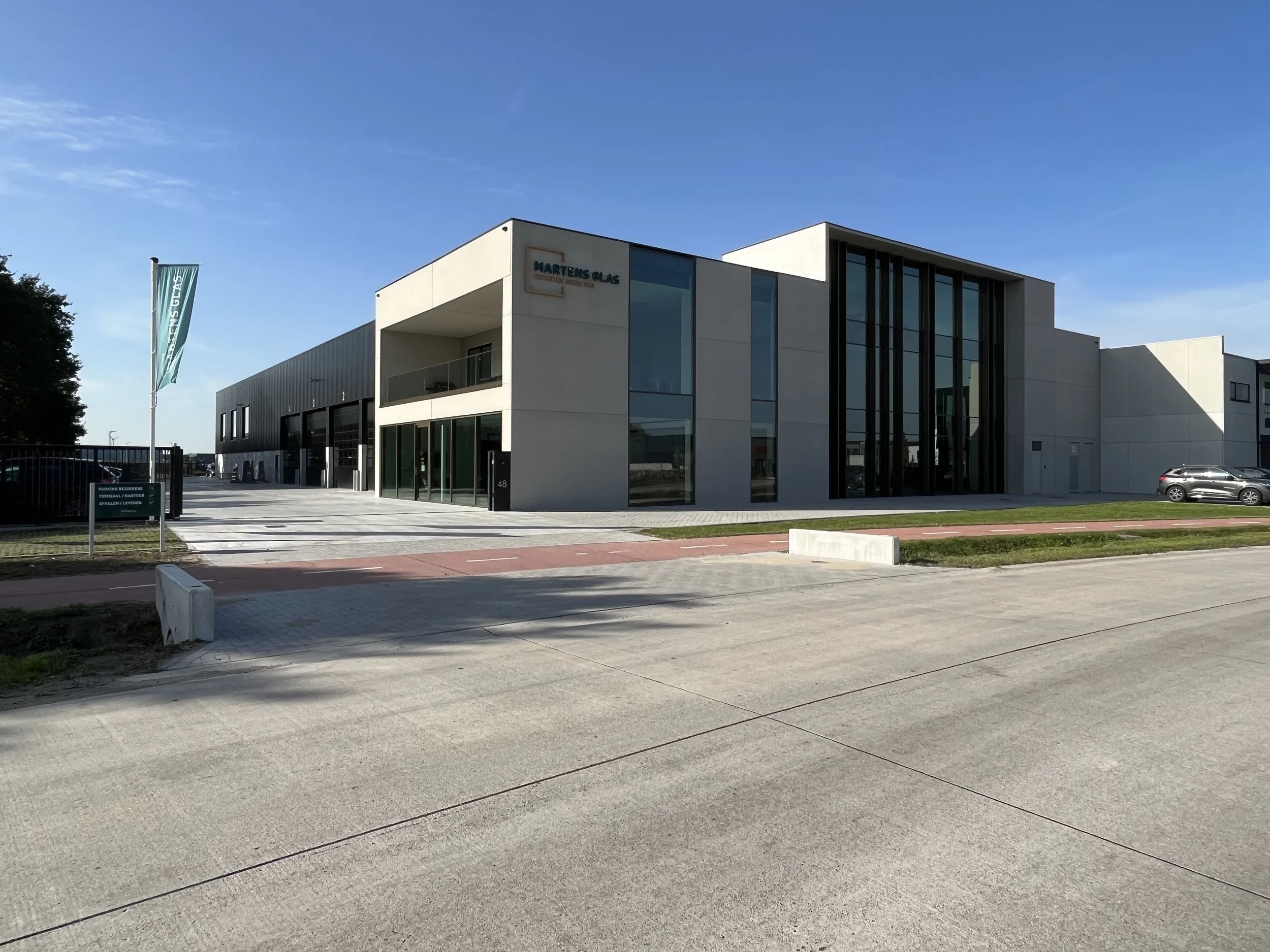 BEDRIJFSGEBOUW+KANTOOR