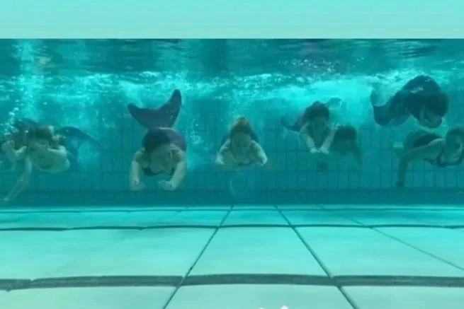 Mermaiding, Meerjungfrauenkurse Bodensee unter Wasser