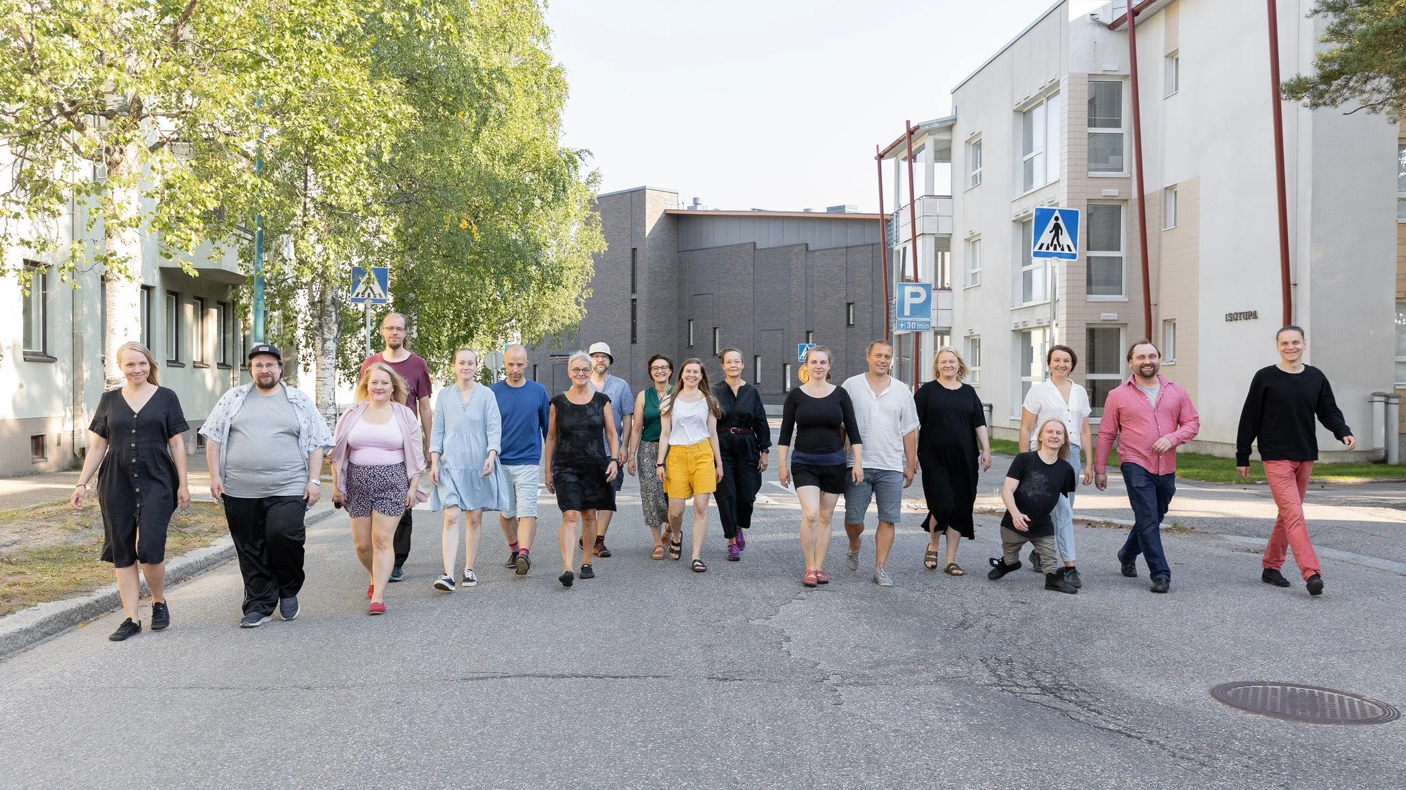 Kajaani 375 vuotta! 🎉

T&auml;n&auml;&auml;n juhlimme rakasta kotikaupunkiamme. Vaara-kollektiivi on saanut kulkea t&auml;st&auml; matkasta mukana jo 12 vuotta! Huraa! 🥳

Hyv&auml; Kajaani! 👏
Hyv&auml; me kajaanilaiset!
Menneet, nykyiset ja tuleva