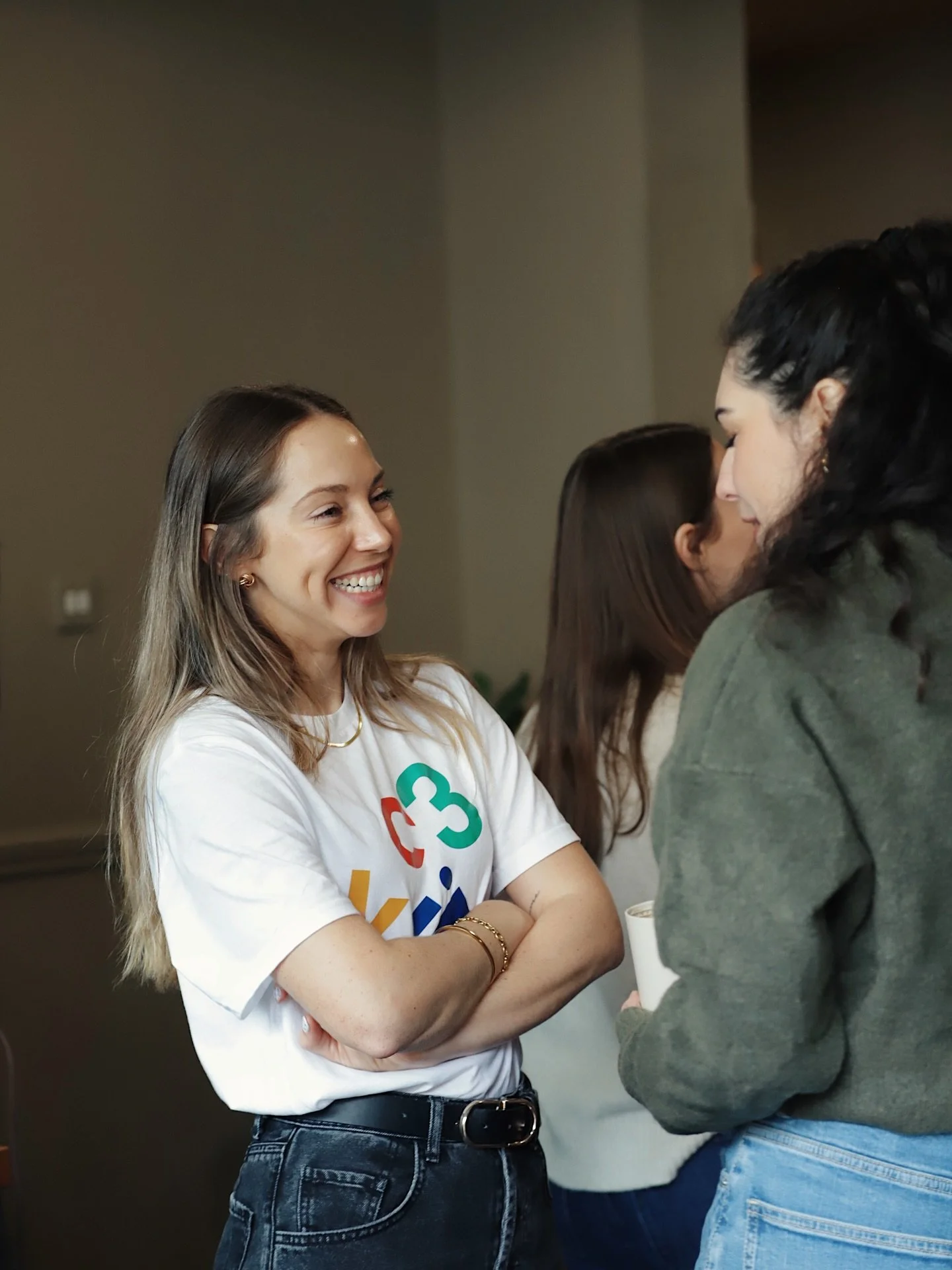 Sunday was SUPER special! The church came together and witnessed four incredible people get baptised after the service! It was a beautiful picture of what @jenkatecapell preached on, the C3 London family coming together, SIDE BY SIDE, ONE BY ONE,  be