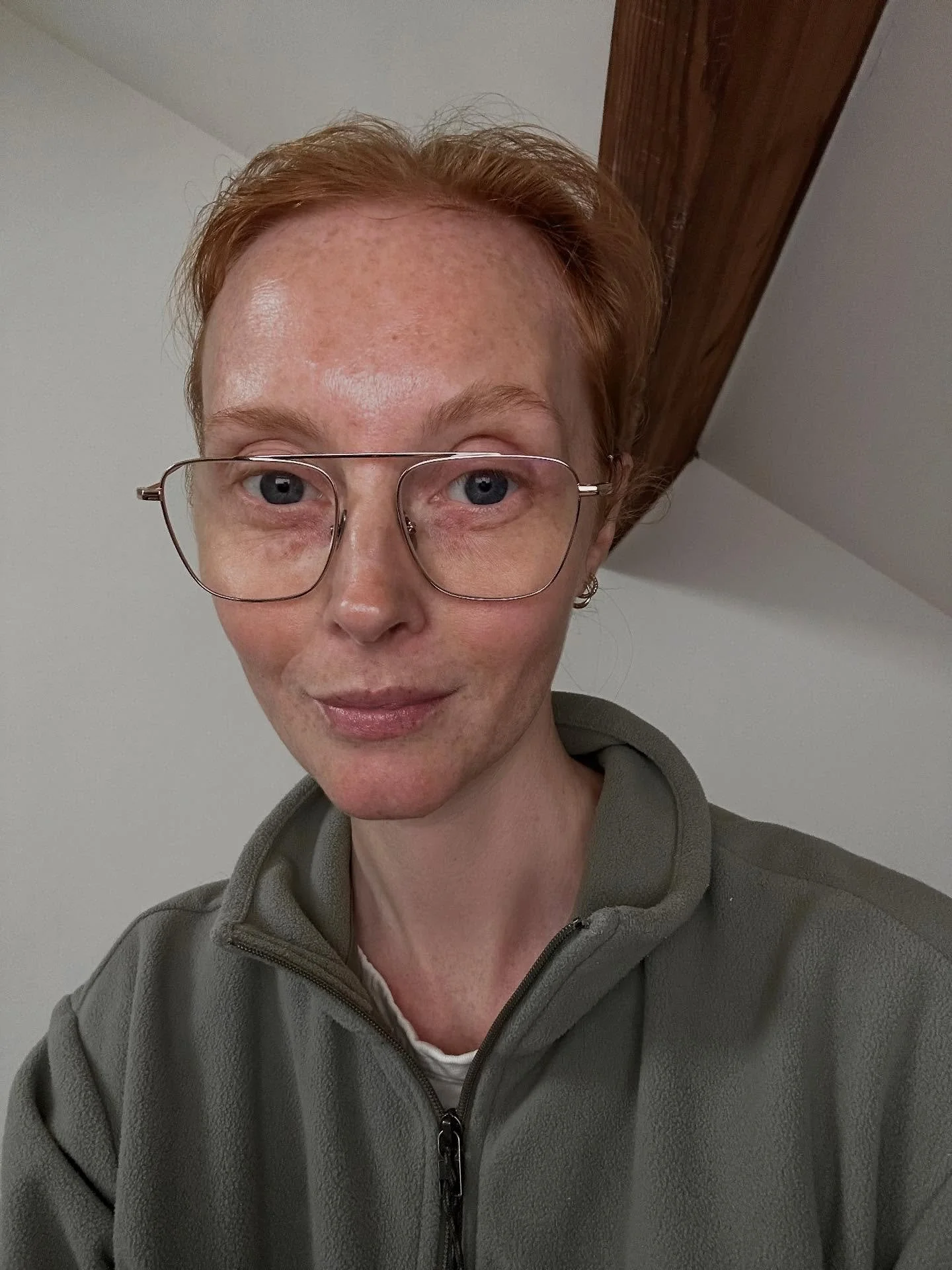 Hi folks 👋🏻 

September is here and for any fellow academics this usually means the work pace might start to go up a few gears. 

Your friendly reminder to listen to your body and take care of your precious self if you are noticing the pace shift.
