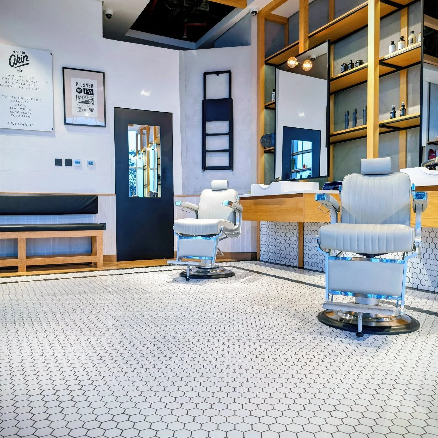 Straight lines Chic and ready to accommodate you 
#weareakin