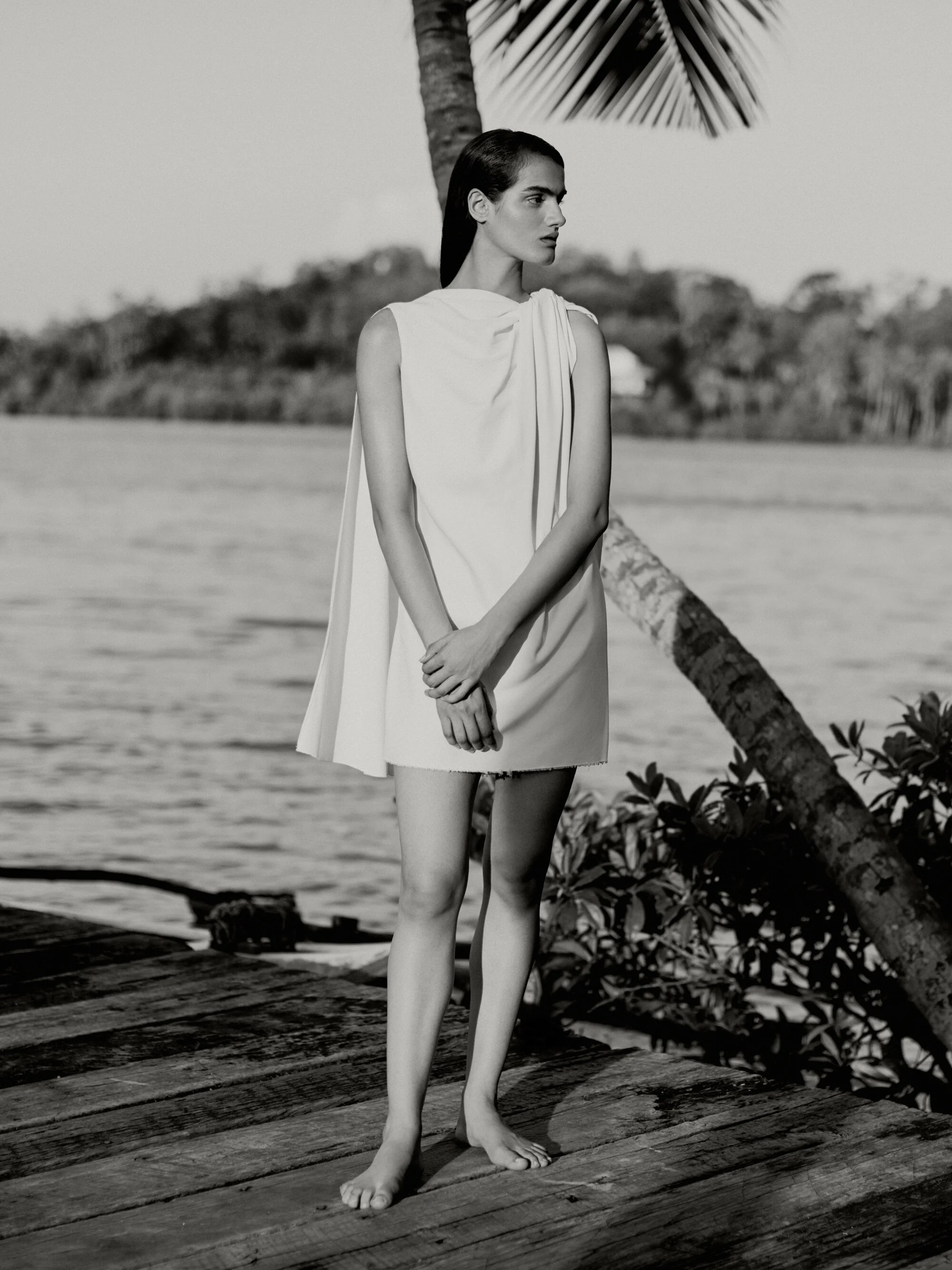 201911_MATCHFASHION1420BW.jpg
