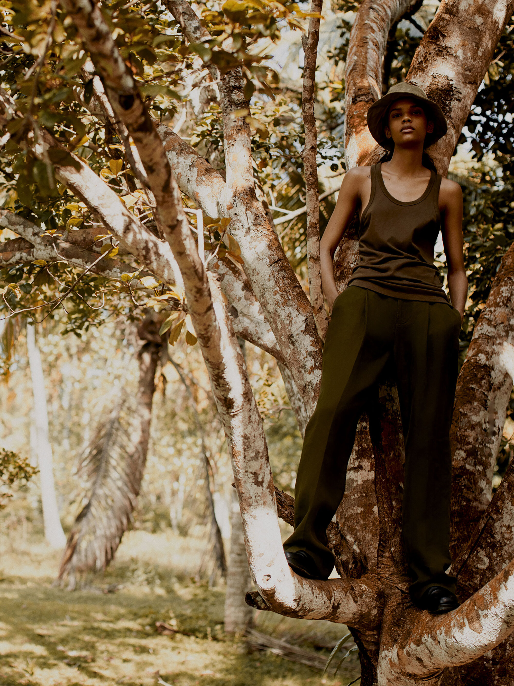 201911_MATCHFASHION1985.jpg