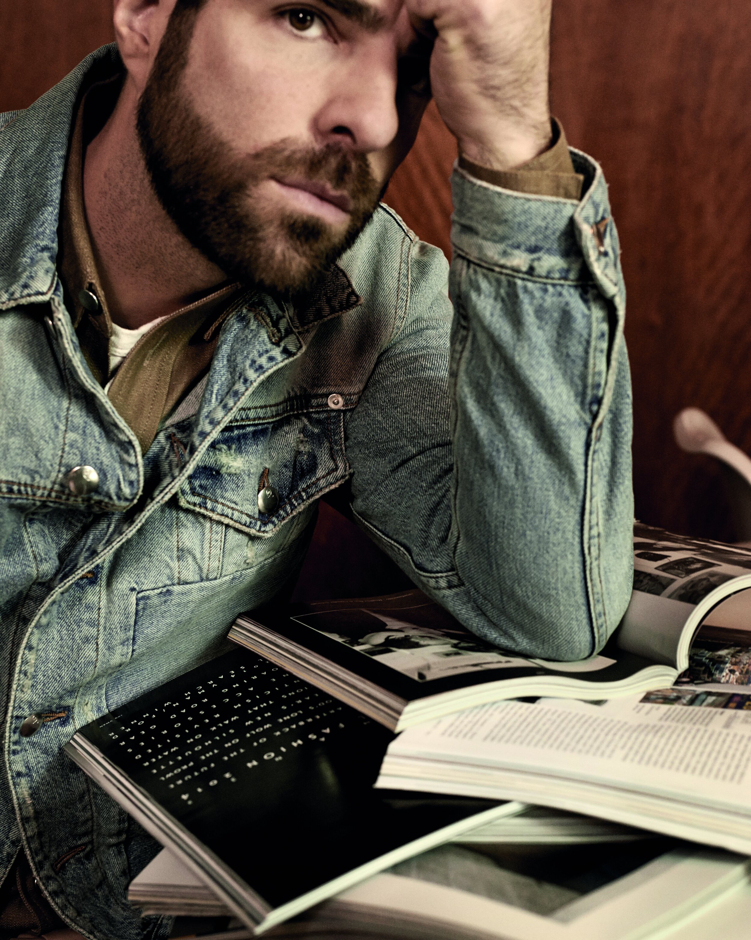 03-083 v2_CMYK_FOGRA.jpg