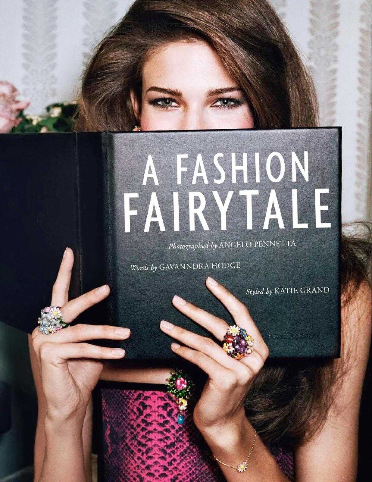 tatler-2014-04-apr0118-1.jpg