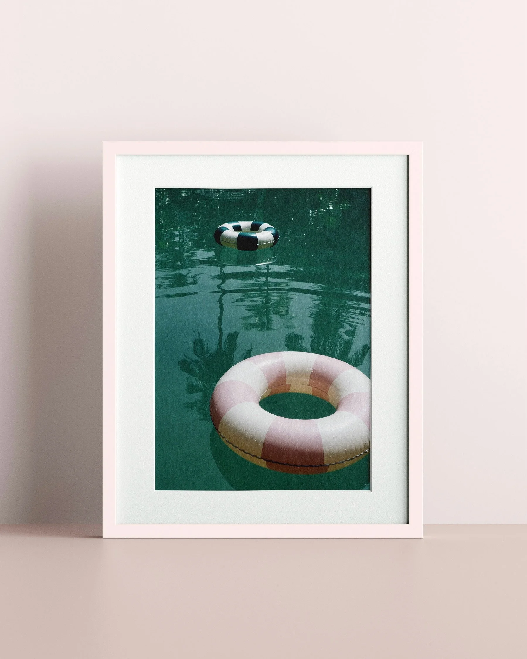 floating into the weekend ~ with @palmhotelsrilanka 

🛟🌴🛟🌴🛟🌴

#SriLanka #Etsy #Photography #Prints #PrintsForSale