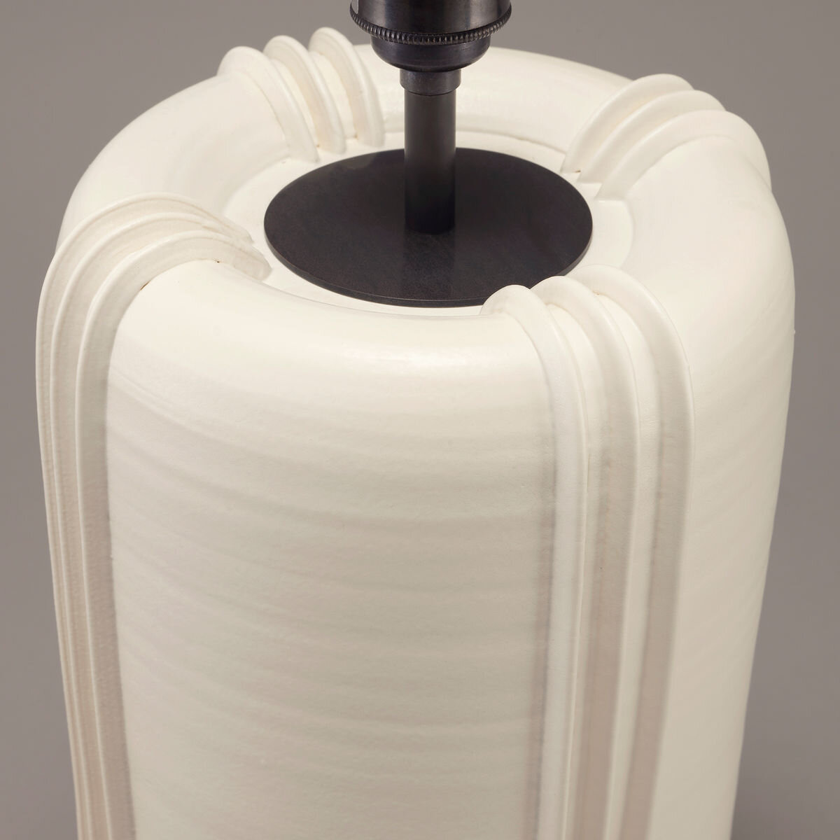 Cobridge_lamp_Vaughan_close_up.jpg