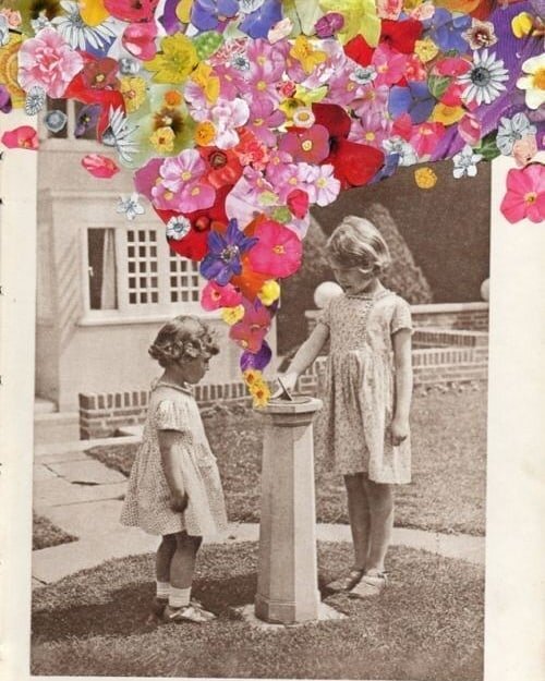 It's snowing outside but I have Spring on my mind 😄 Planning my garden for this Summer, cannot wait to start spending more time out there 🌼🌞🌸 Anyone else dreaming of Summer? Image source unknow #dreamingofsummer #floralexplosion #exteriordesign #