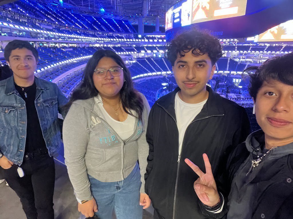 We were so glad to be able to send this great deserving group of kids to see @theweeknd at @sofistadium 
They worked hard to be a part of the National Honor Society and it was cool to set this up in honor of them! 
Follow us on our journey as we cont