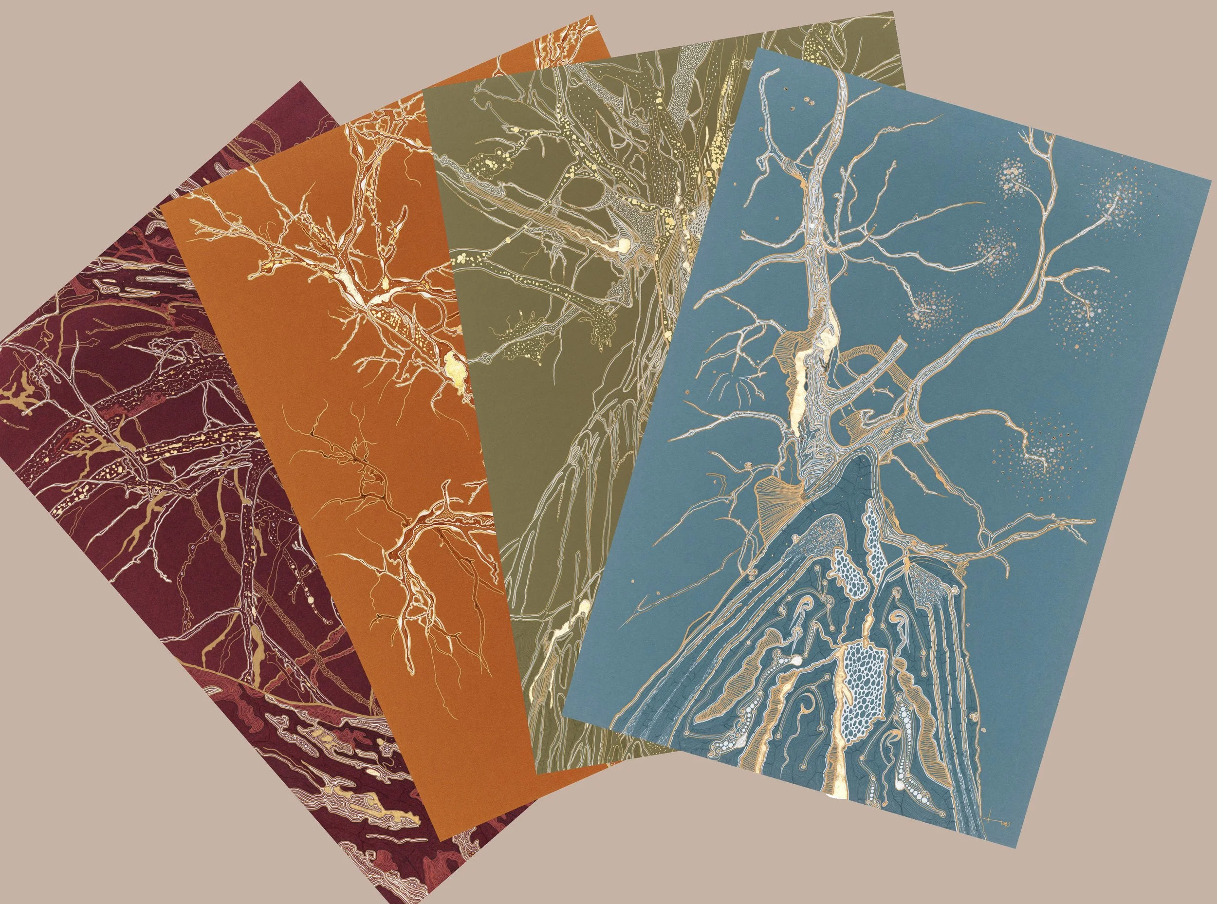 Set of 8 Gold Foiled Greeting Cards