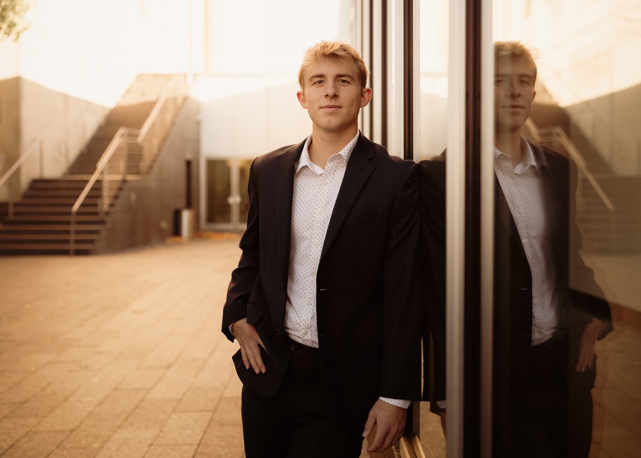 Nelson Atkins Senior Photoshoot--2.jpg