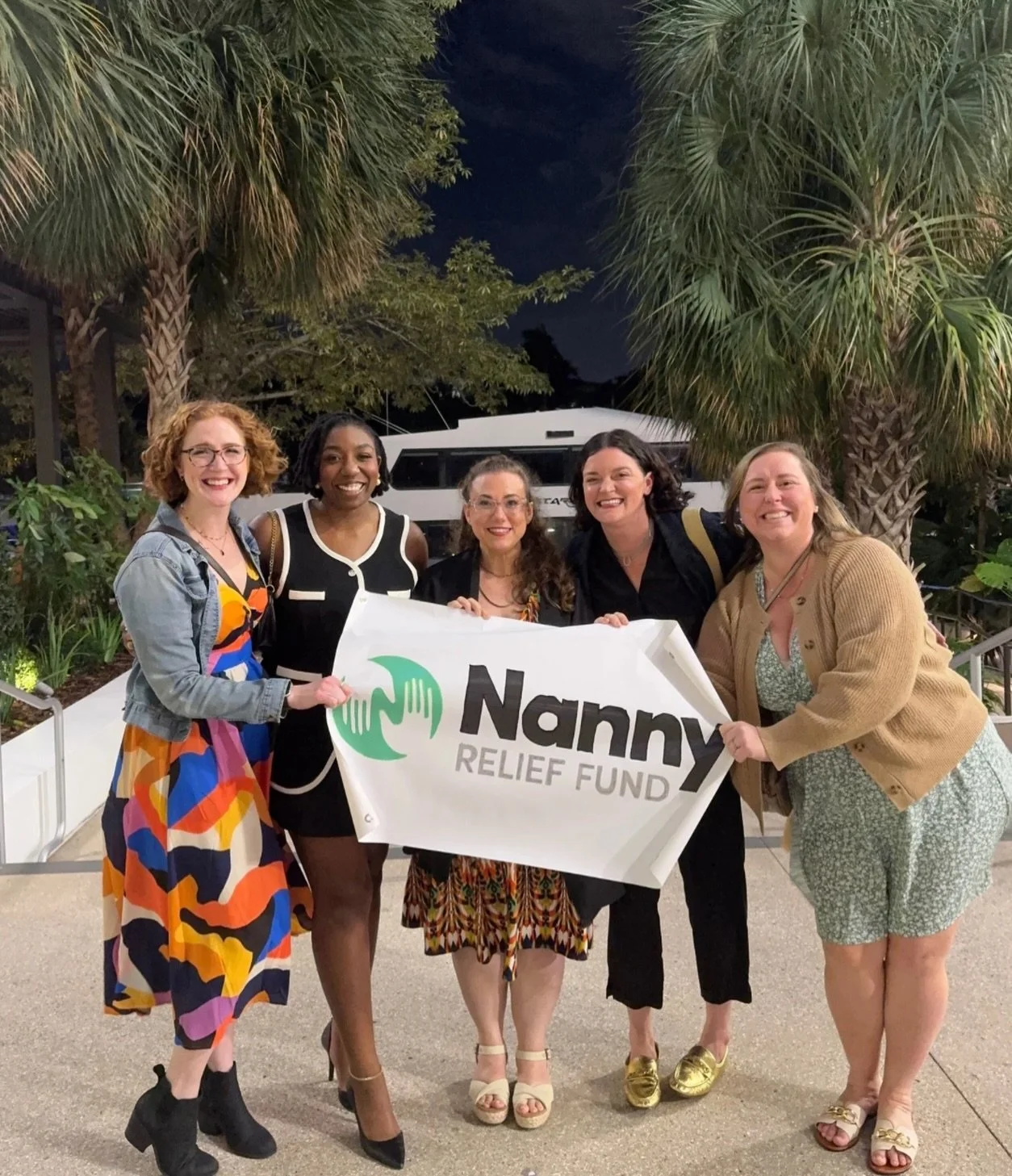 The conversations over dinner matter just as much as the ones around the board table (we do wish it was on that yacht, but it was not). This weekend of connection though has fueled our work and relief for nannies remains our same goal 💚 

#nannyreli