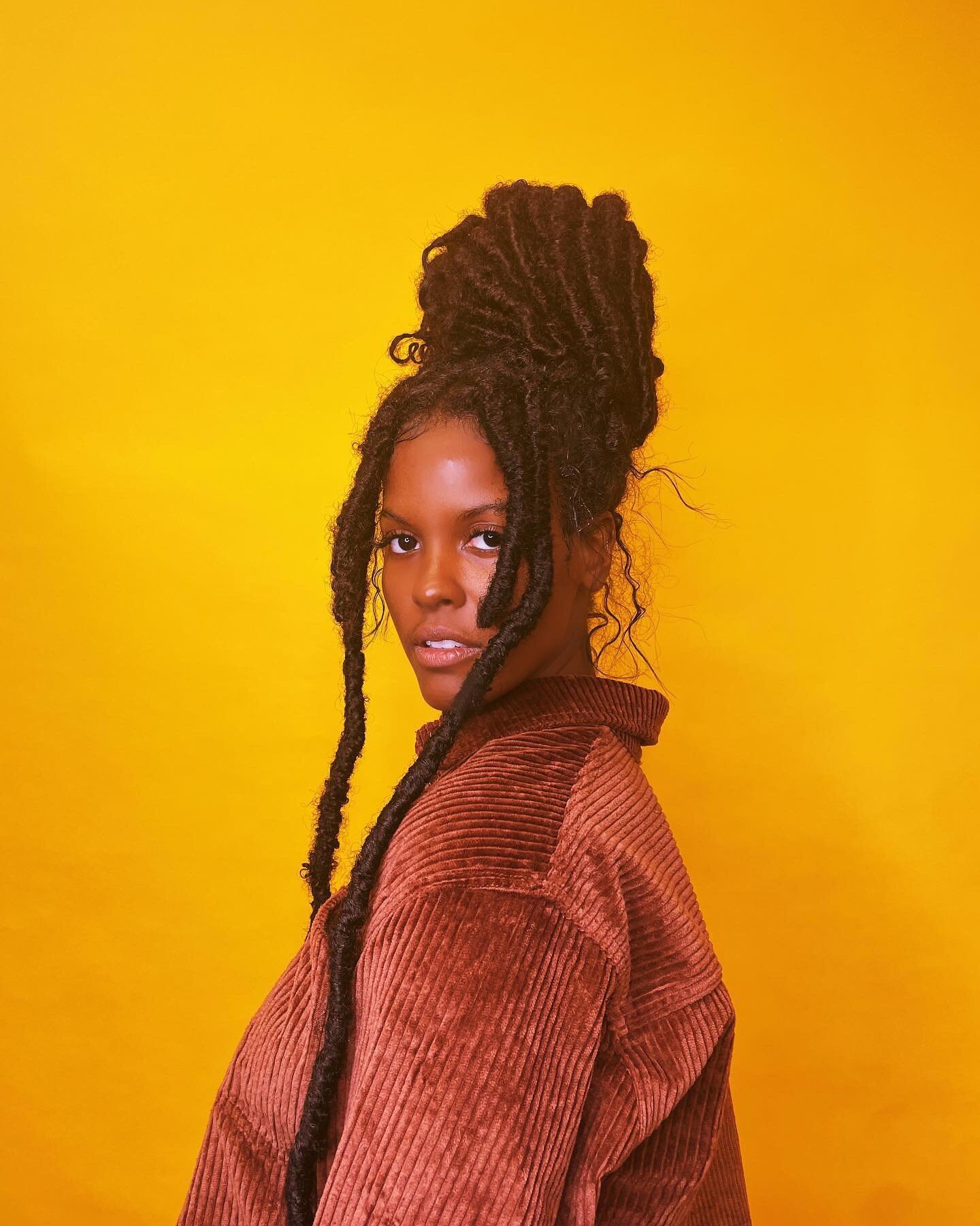 Ivy Locs are a mixture of braiding hair and zuzu spring hair to create natural realistic locs. They were created with the idea of being effortless in mind. 

Can they get wet? Indeed, each loc is sealed on the bottom of each strand to create longevit