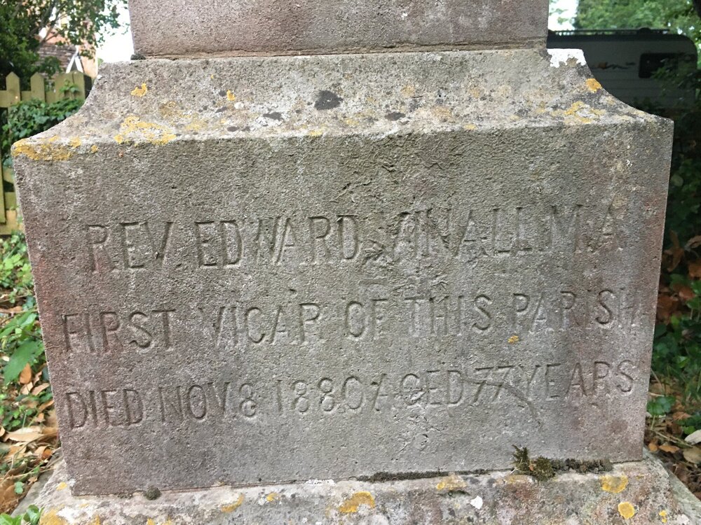            Rev Edward Vinall headstone