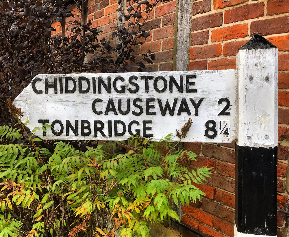 Walk Tonbridge - Walk 15 - Castle on The Hill - Triangle Oast- signpost -Chiddingstone - Chiddingstone causeway - apples.jpg