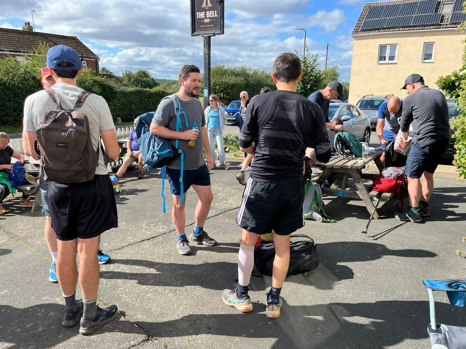 Walk Tonbridge Festival Marathon -The Bell.JPG.JPG
