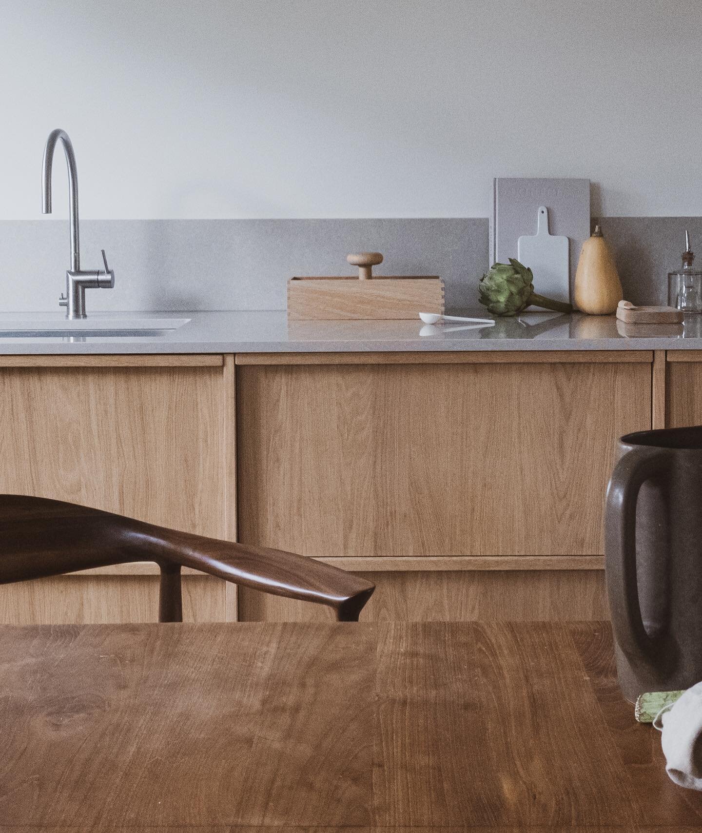 This one from the archives. Kitchen in oakwood in a natural tone, a true favorite.