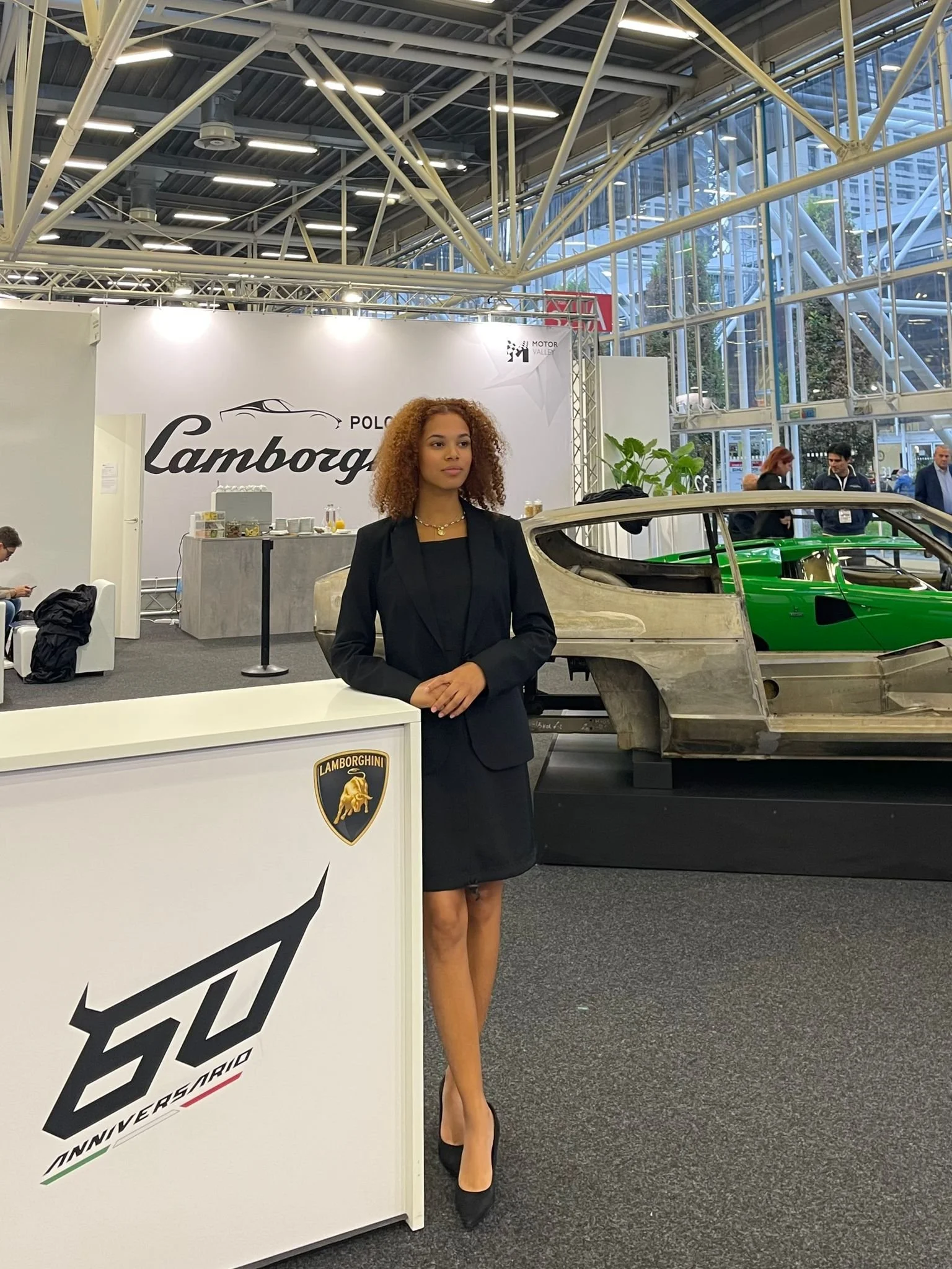 Hostess Showbiz Per Automobili Lamborghini