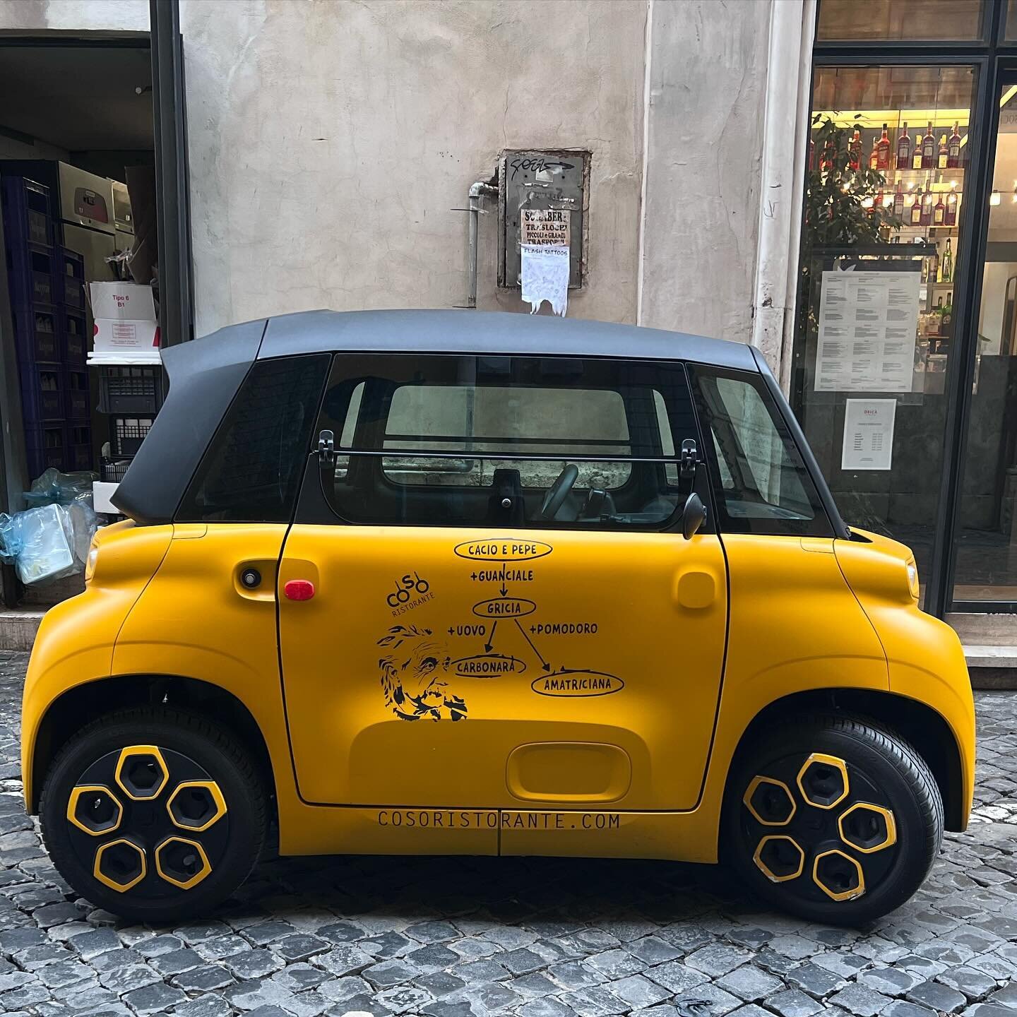 #infographic advertising needs a bigger car!  Even if you bring your Vespa much closer it doesn&rsquo;t work that well ⚠️@#iitalianadvertising