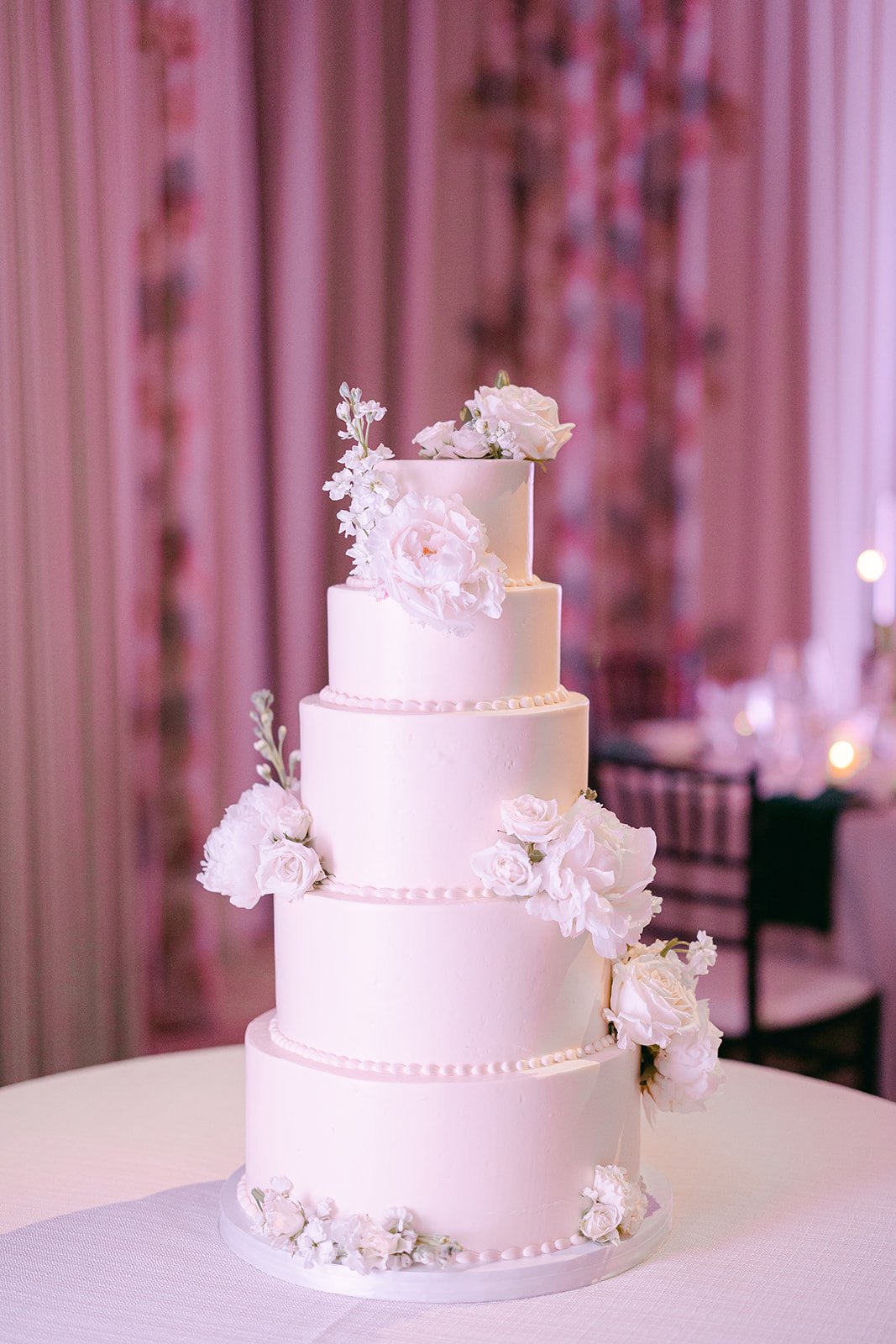 White wedding cake inspiration