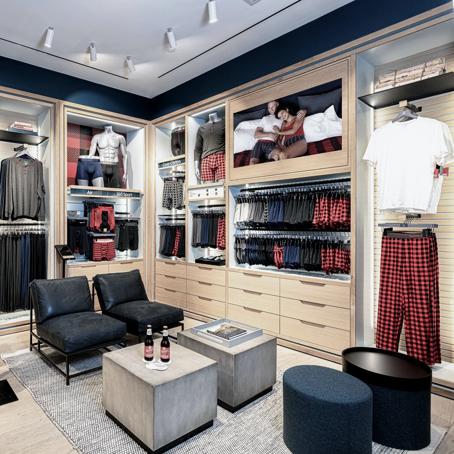 Tommy+John+Houston+reatil+store+design+and+fabrication-4.jpg