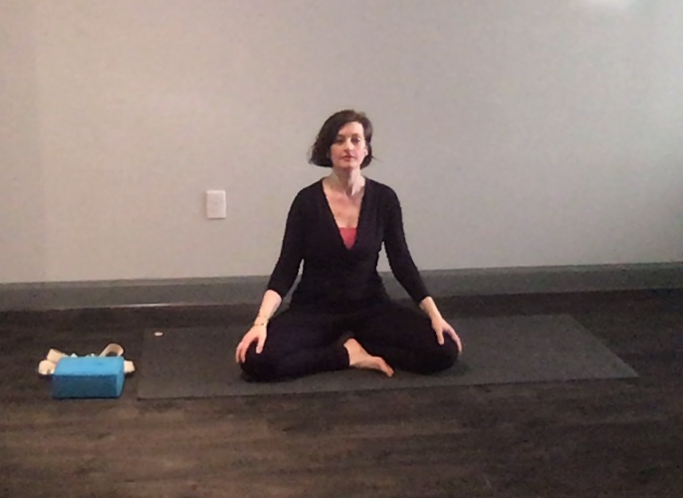 Gentle &amp; Chair Yoga 002 - Strengthening the Respiratory System