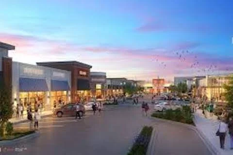 West Nashville neighborhood with easy freeway access but farther out from the city’s center and a more suburban feel. A mix of families, young adults, and older residents. Home to the expansive One Bellevue Place shopping center and near the Harpeth…
