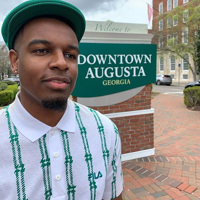 Happy St. Patty&rsquo;s Day from her jewel of the Garden City!!! Tim is stepping in vintage @fila and @kangol_headwear &bull;
&bull;
&bull;
&bull;
&bull;

#mensfashion #fashion #menswear #style #mensstyle #menstyle #ootd #fashionblogger #men #streets