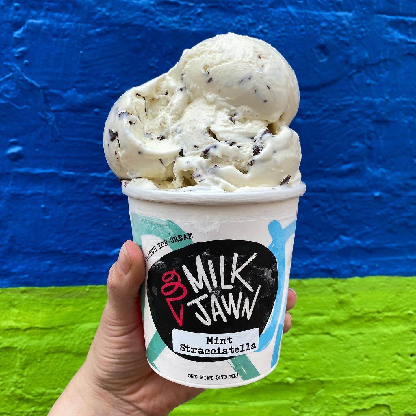We&rsquo;re loading up our coolers with pints of your fave flavors and heading out to the following farmers&rsquo; markets this Saturday! 

🍦@amblerfarmersmarket, 9am-12pm
🍦@collsmkt, 8am-12pm
🍦@wcgrowersmarket, 9am-1pm

📸: Mint Stracciatella (ak