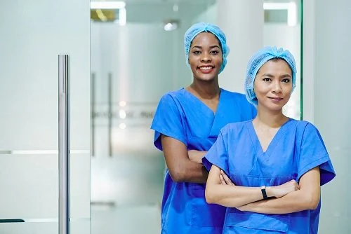 CMA vs RN: Differences in Salary, Education, and More