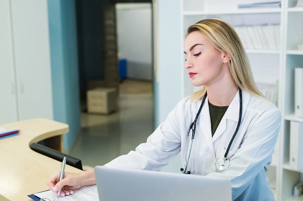 How to Become a Nurse Administrator?: Education, License, and More