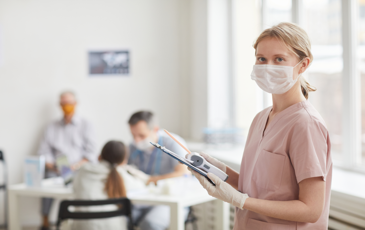 Pros &amp; Cons of Being a Licensed Practical Nurse (LPN)