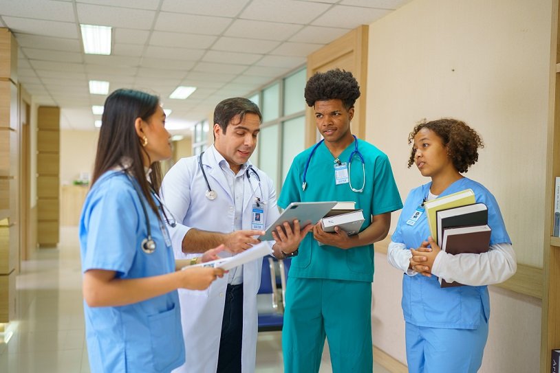 How Hard Are Accelerated Nursing Programs?: Drawbacks and Benefits 