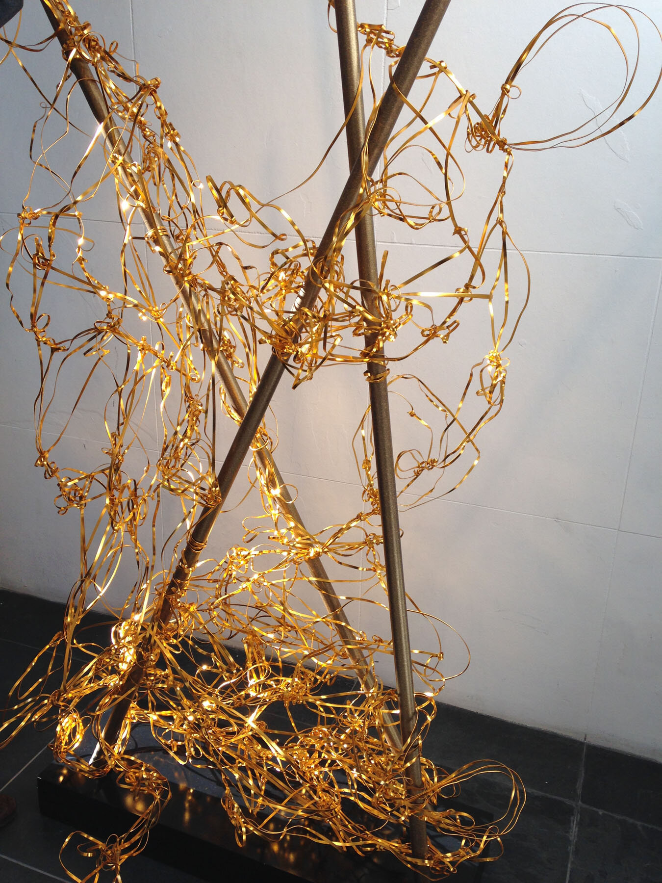 anne patterson_all that glitters is gold_wire sculpture_2.jpg