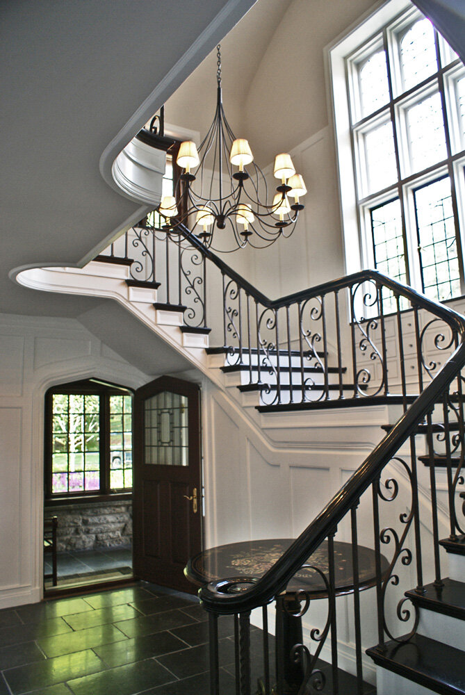 VIEW OF MAIN STAIR
