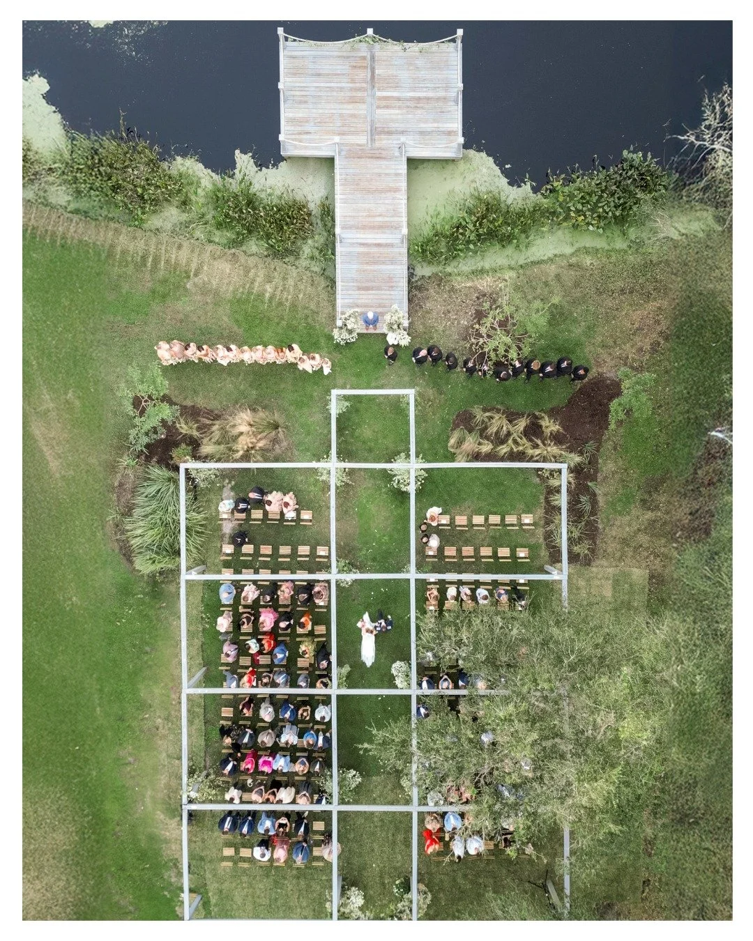 View from the ✨T O P ✨ 

This beautiful aerial shot from Sarah &amp; Brock's wedding highlights the natural beauty of the Lilly Pond, one of Mill Pond's ceremony spots 🤍 

The Lilly Pond is a rustic &amp; romantic ceremony space - providing seating 