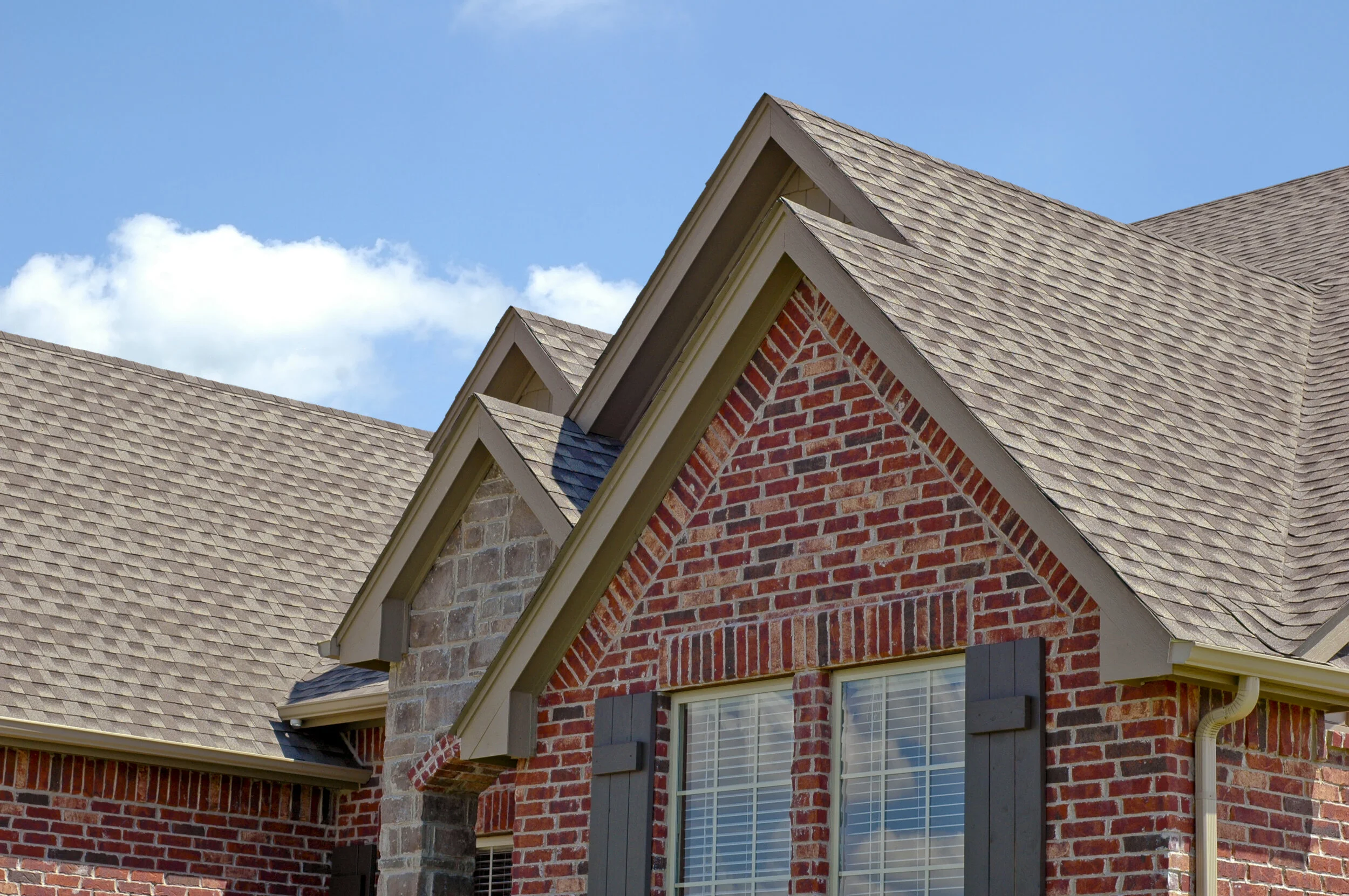 Trustworthy & reliable roofing contractors in Central Virginia