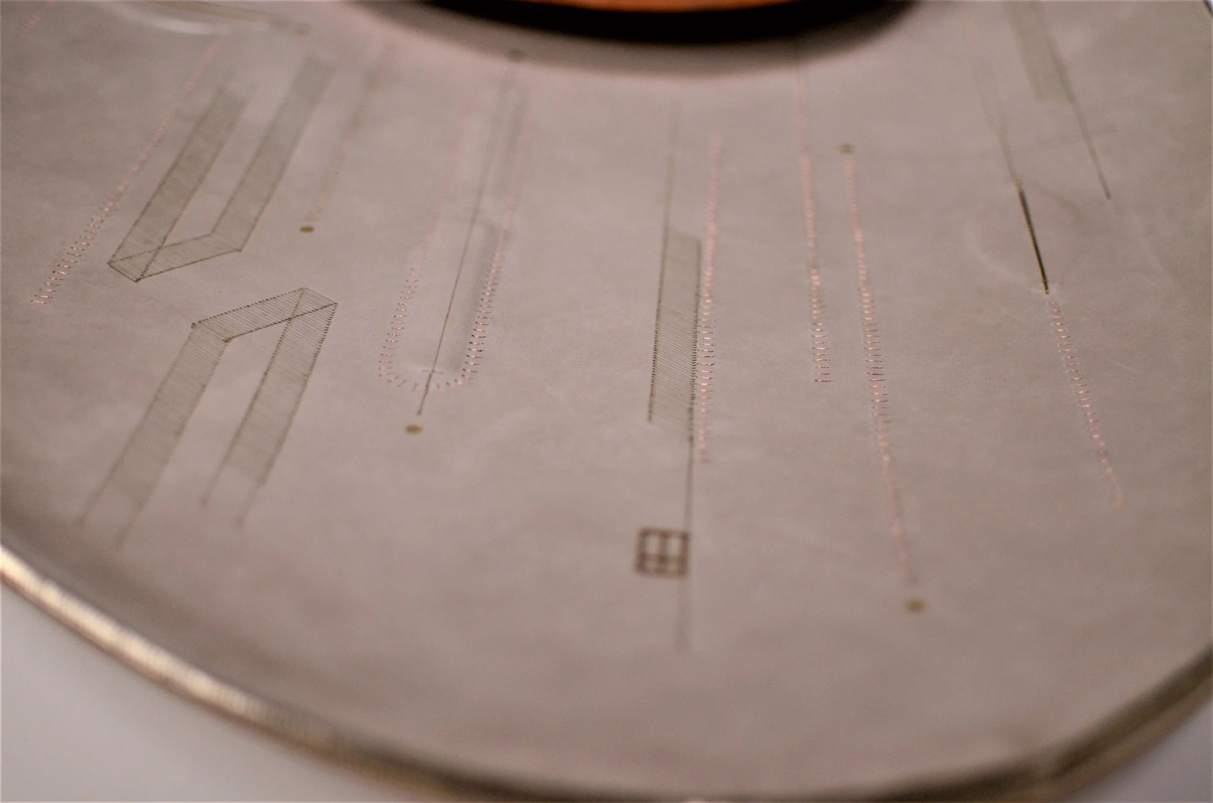 Om Leaf path gravure.JPG