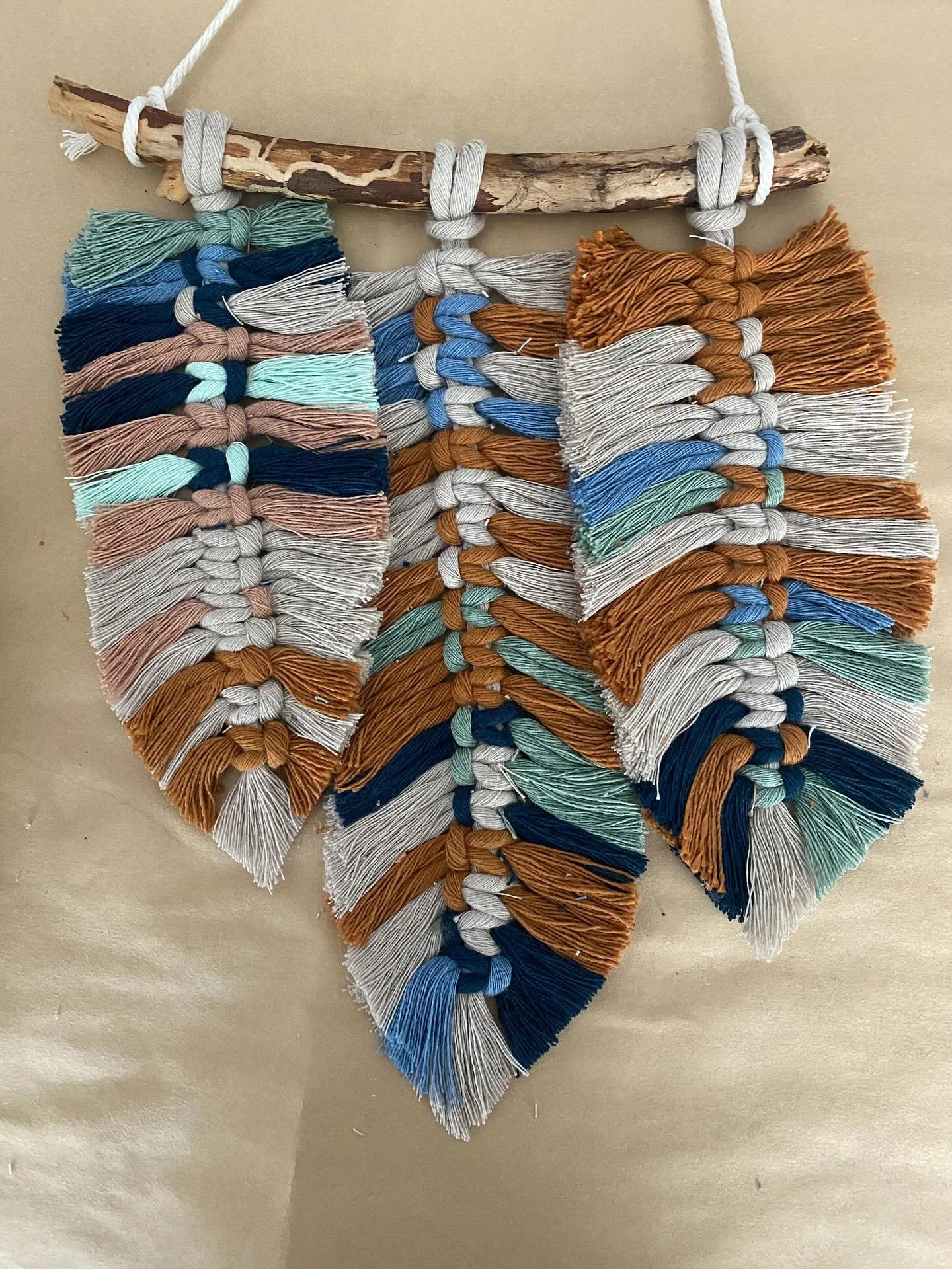 🪄 From scraps to Ta-Da!! 

♻️ I struggle to throw away fiber scraps from past projects and this macrame leaf wall art was a perfect project for them 

🌲 I even collected this stick in Calaveras last month on a family trip. Now this wall art has so 