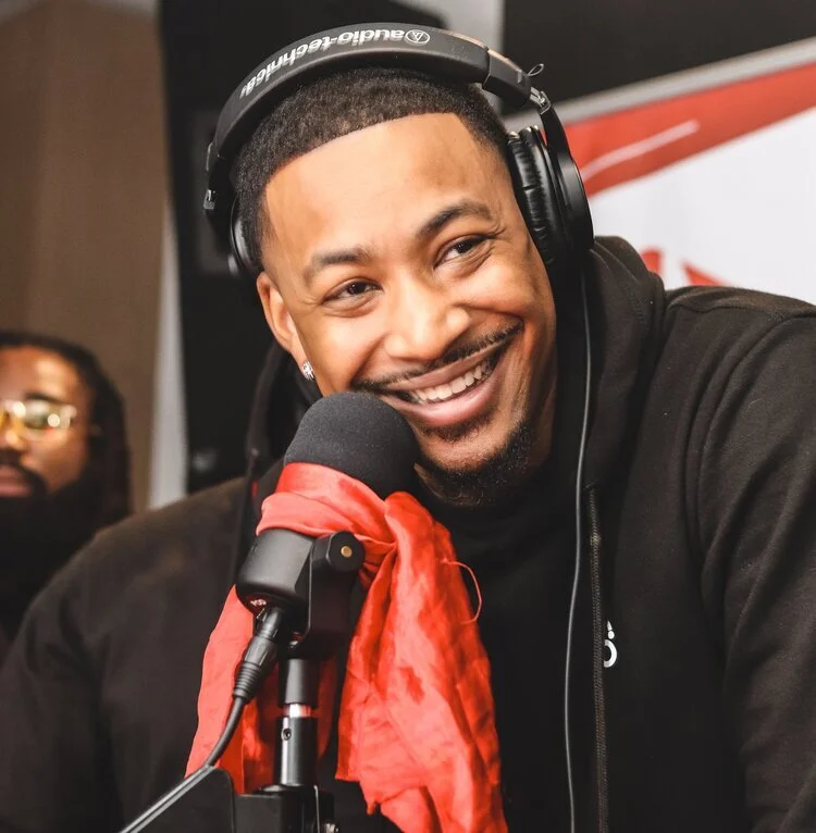 ROSALVO INVITE SES FANS AU WARMUP POUR UN SHOW SECRET